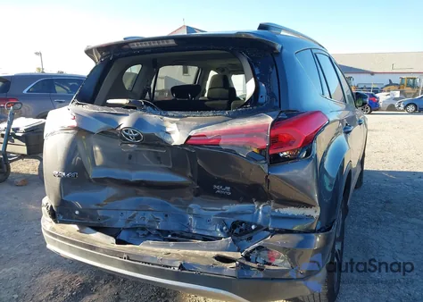 2018 Toyota Rav4 Xle from USA, damaged, VIN JTMRFREV7JJ176098
